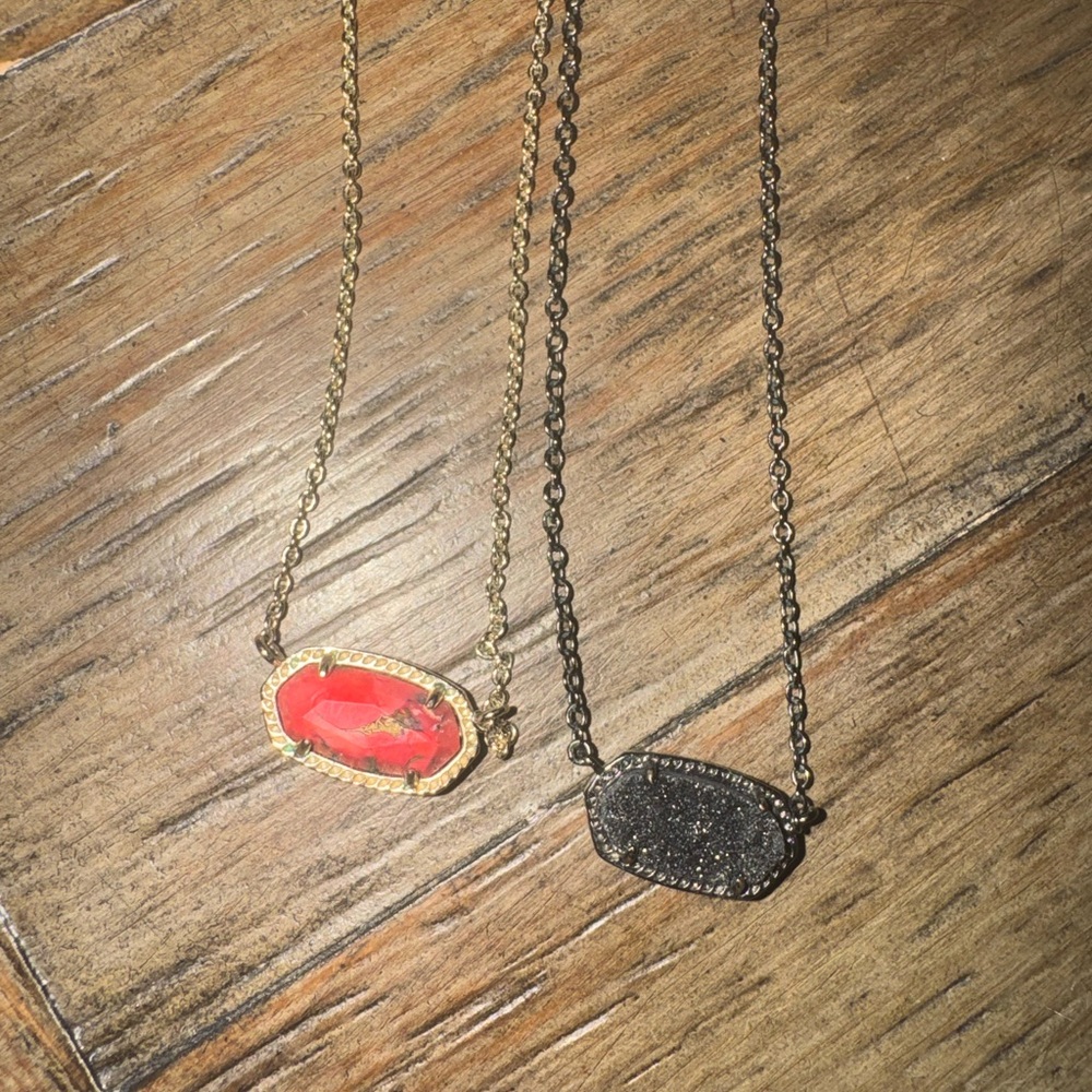 Kendra Scott Pendant Necklace Set